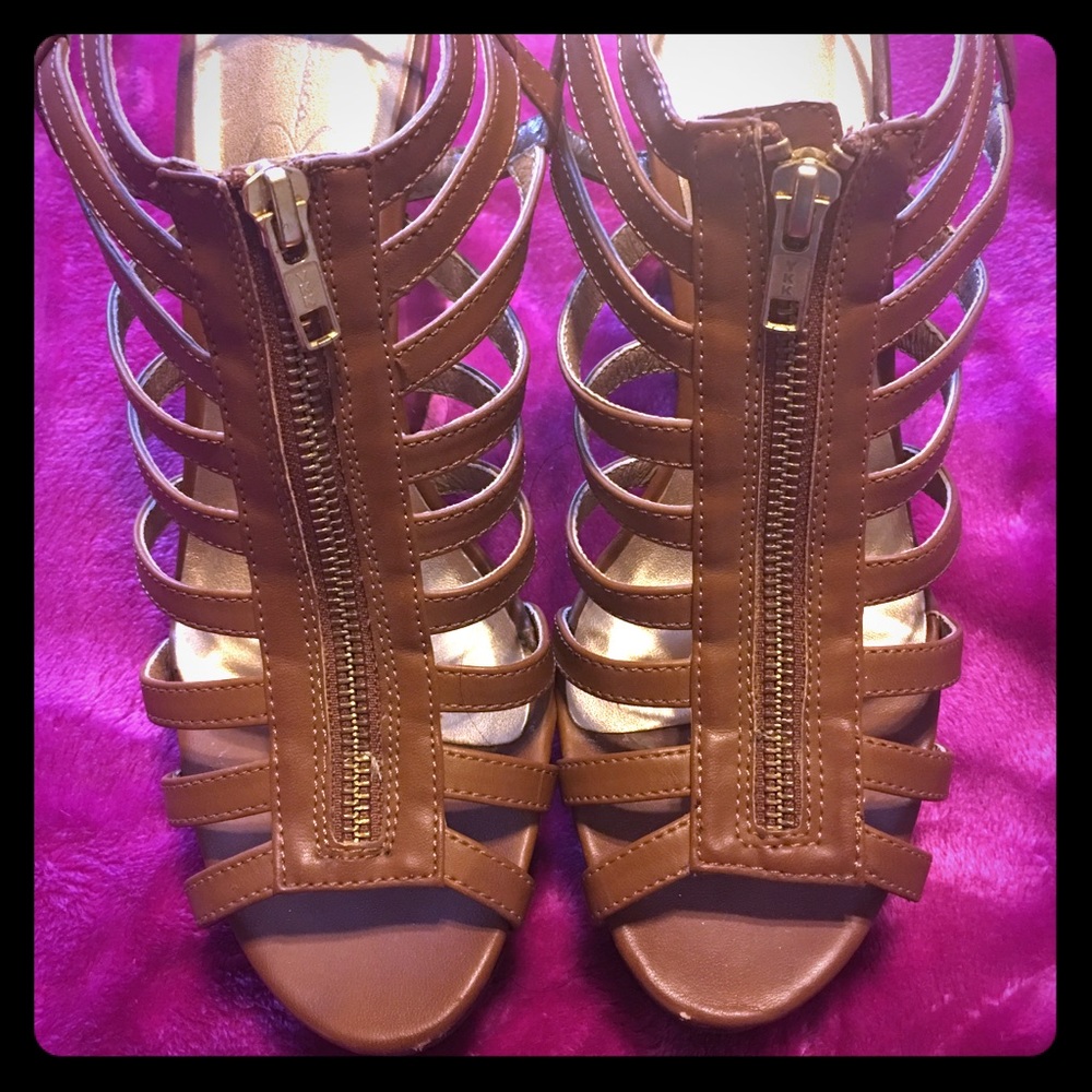 Jessica Simpson Brown Front Zip Wedge Size 9 1/2